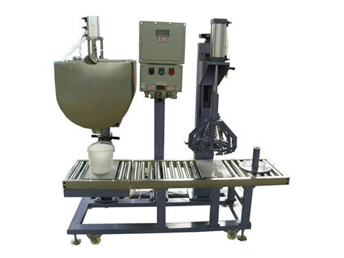 1495527013161584.jpg 化工灌裝機,200L灌裝機,涂料油漆灌裝機,潤滑油灌裝機