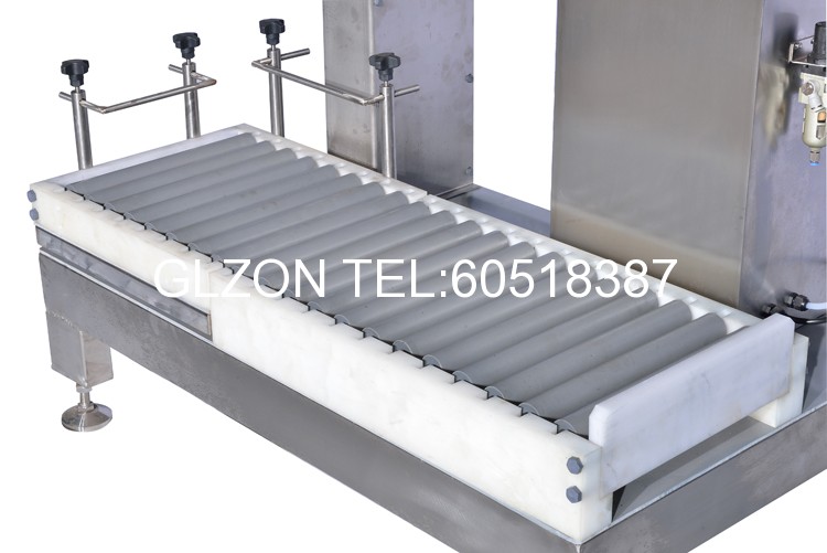 防腐液體灌裝機(jī)秤臺展示