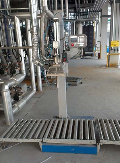 全自動灌裝機|干粉砂漿包裝機|自動灌裝機|噸袋包裝機|防爆灌裝機|涂料灌裝機|潤滑油灌裝機|液體灌裝秤|油漆灌裝機 全自動灌裝機|干粉砂漿包裝機|自動灌裝機|噸袋包裝機|防爆灌裝機|涂料灌裝機|潤滑油灌裝機|液體灌裝秤|油漆灌裝機