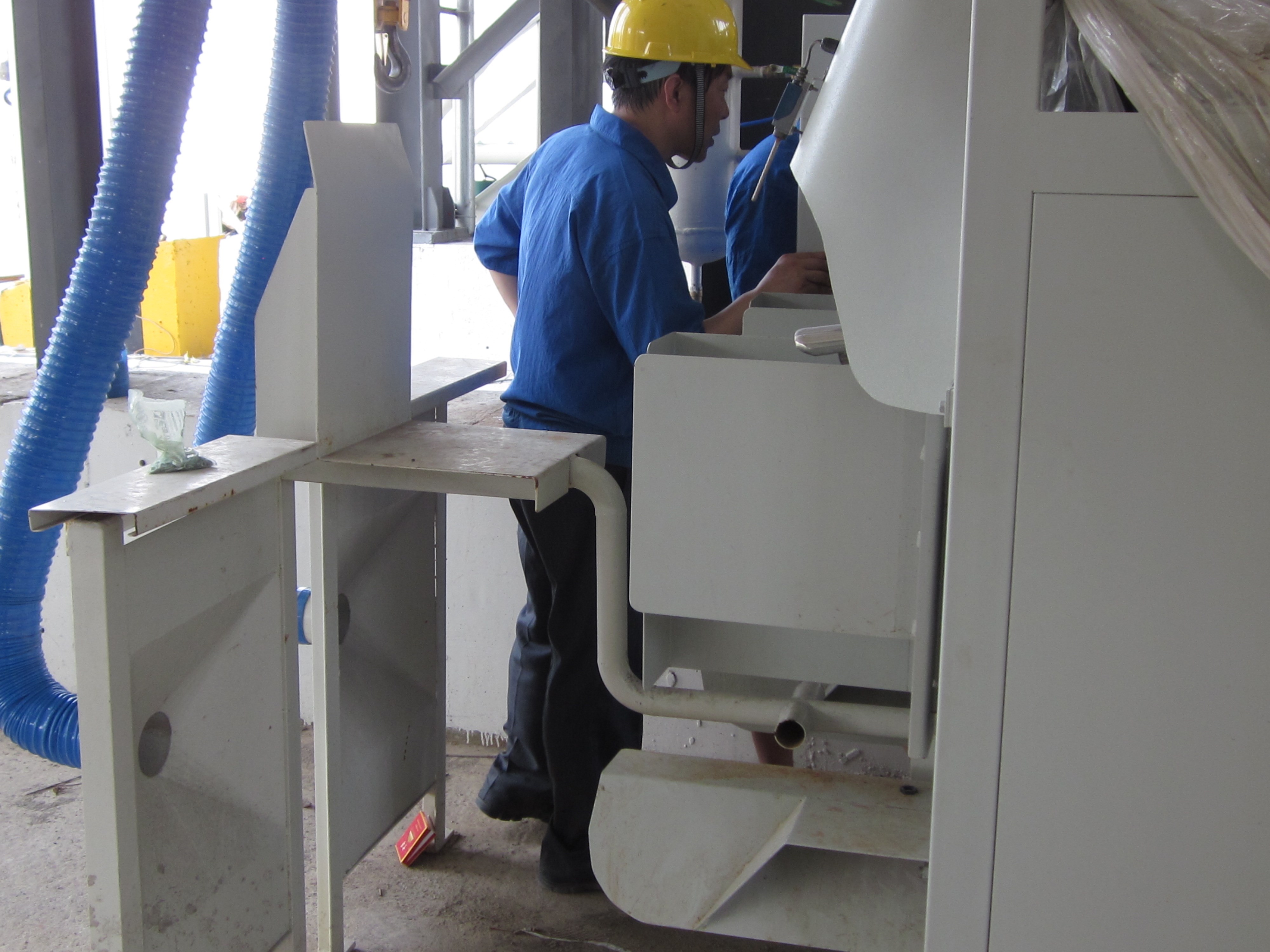 液體灌裝機(jī),干粉砂漿包裝機(jī),全自動灌裝設(shè)備,噸袋包裝機(jī)