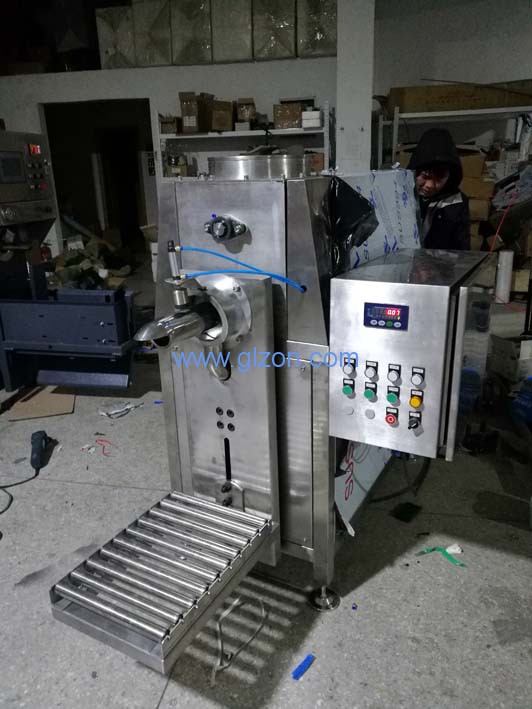 干粉砂漿包裝機,噸袋包裝機,液體灌裝機,灌裝設(shè)備廠家