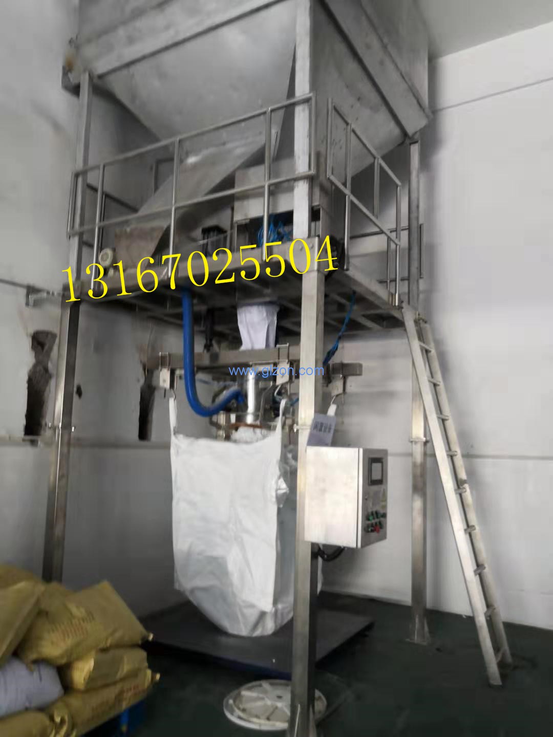 液體灌裝機(jī),稱重灌裝機(jī),定量灌裝機(jī)