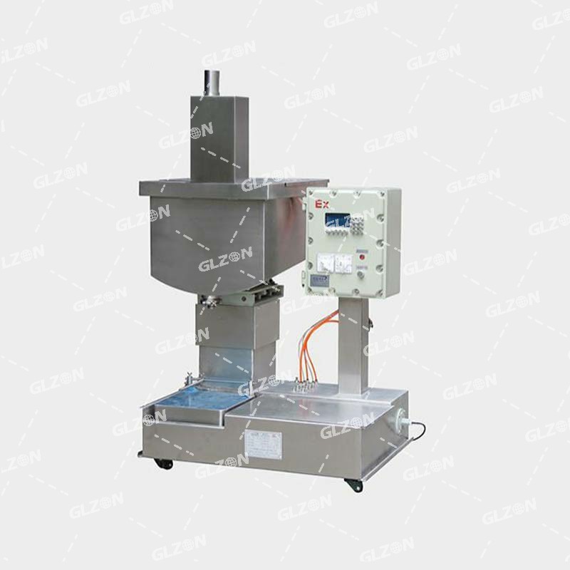 液體灌裝機(jī),稱重灌裝機(jī),定量灌裝機(jī) 液體灌裝機(jī),稱重灌裝機(jī),定量灌裝機(jī)