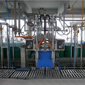 不銹鋼灌裝機(jī) 稱重式液體灌裝機(jī) 供應(yīng)200L雙頭自動灌裝機(jī)