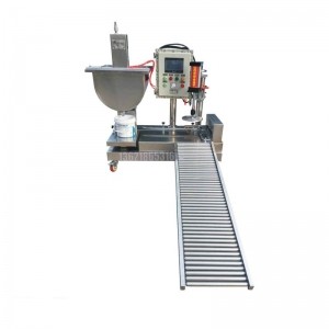 18KG吹塑桶大型液體自動(dòng)裝桶機(jī)-洗潔劑裝桶機(jī)