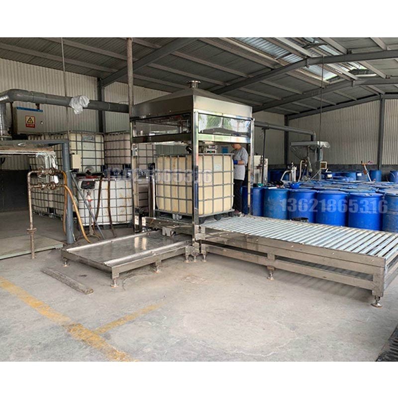 耐腐蝕壓蓋機(jī) 1000L不飽和樹脂壓蓋機(jī)