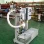 小型半自動(dòng)液體灌裝機(jī)廠家直銷